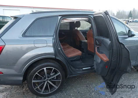 2020 Audi Q7 Premium Plus 55 Tfsi Quattro Tiptronic z USA, uszkodzony, nr VIN WA1LXAF74LD006653